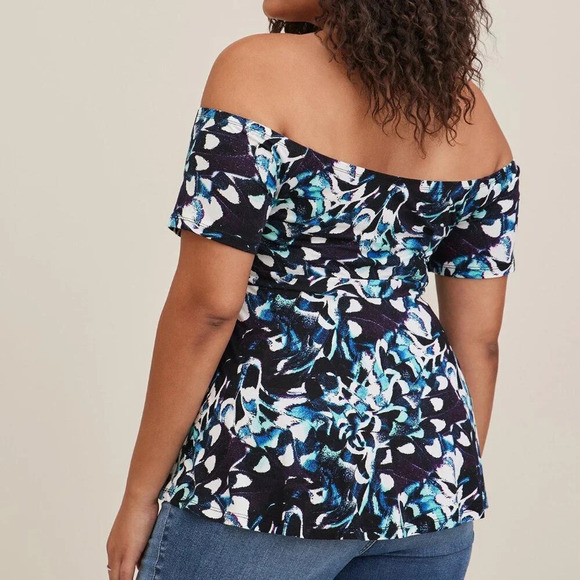 Torrid Babydoll Super Soft Tie-Front Off-Shoulder Top in Size 3 - 22/24 - Picture 9 of 12